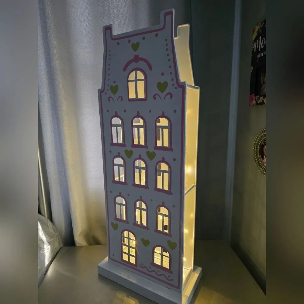 New Pink Champagne Heart LED Metal Christmas Gingerbread House with lights 29.3"